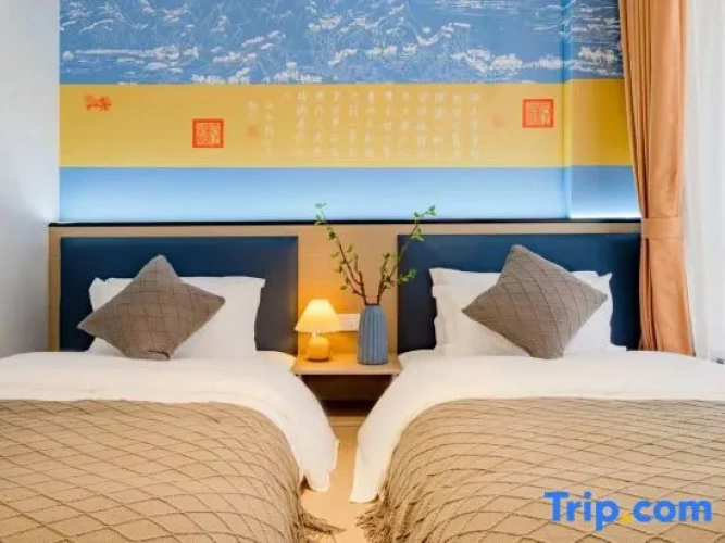 Bed in Dorm