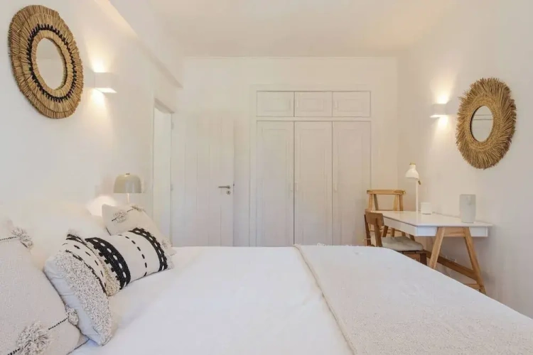 1 Bedroom Deluxe Apartment with pool view