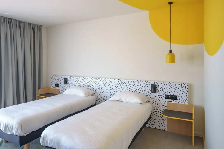 Standard Twin room