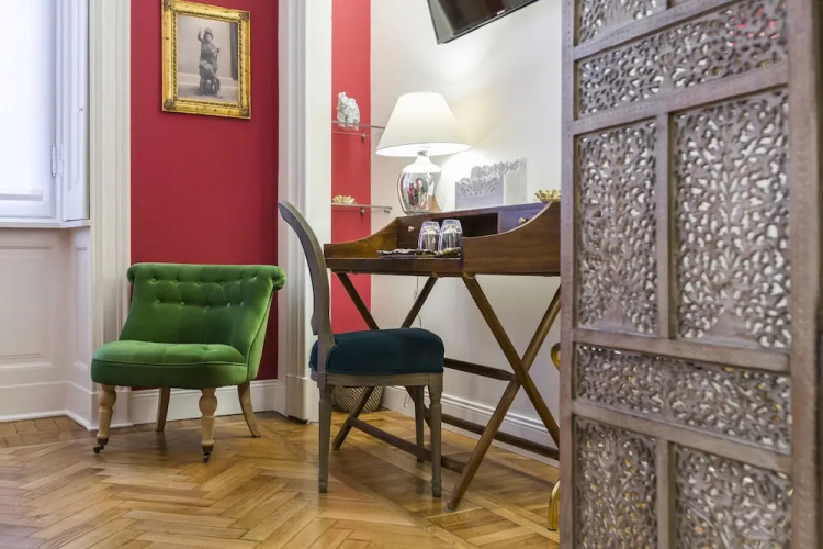 Household - Settembrini 17