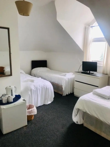 Triple room