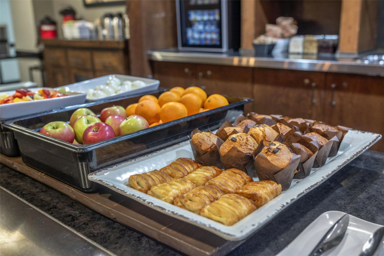 Best Western Plus Chocolate Lake Hotel photo 13