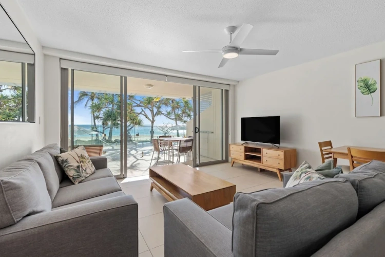 2 Bedrooms Basement Apartment with balcony