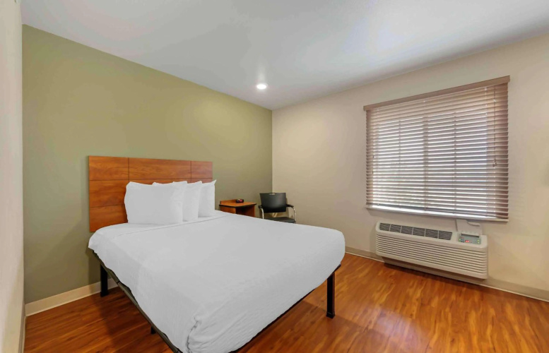 Extended Stay America Select Suites Fort Lauderdale Airport West photo 6