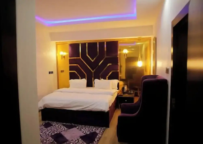Hillview Hotel