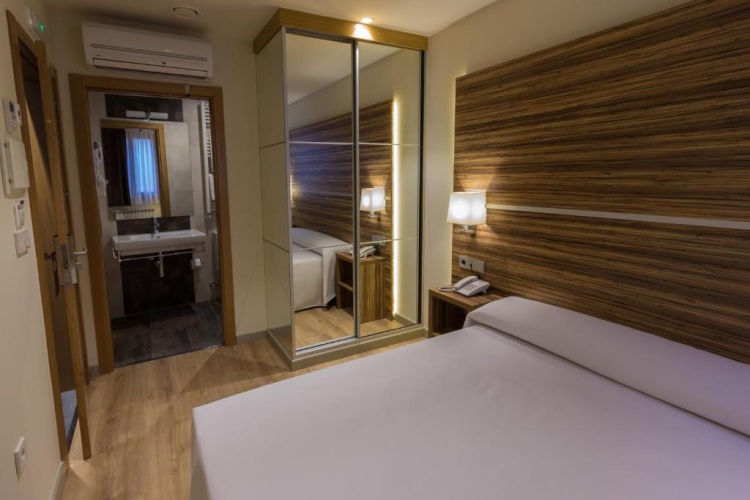 Standard Single room