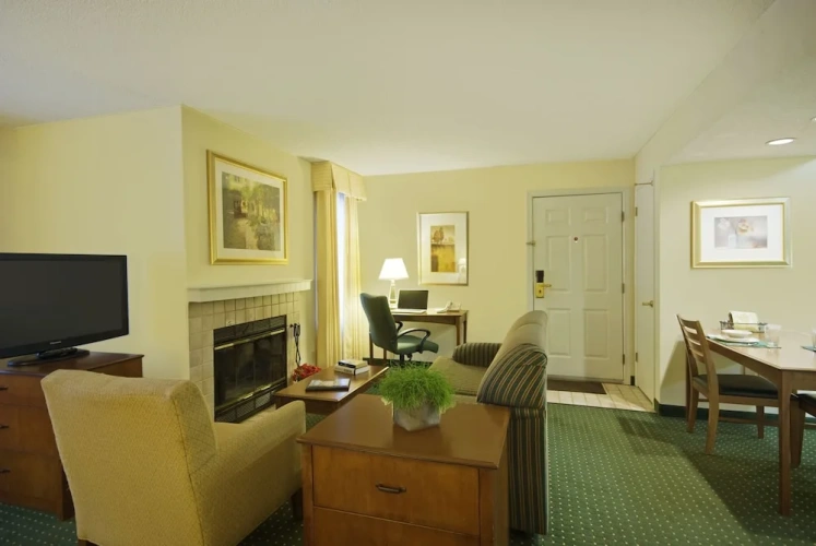Quadruple Suite