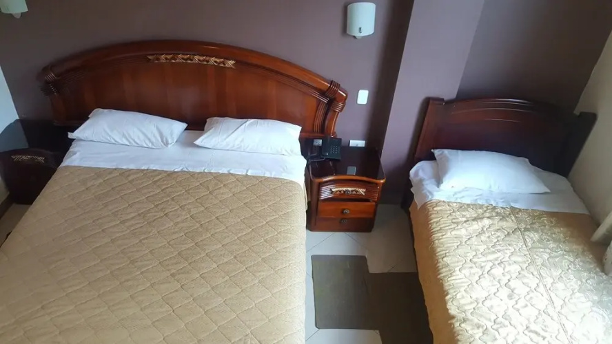 Hotel Del River