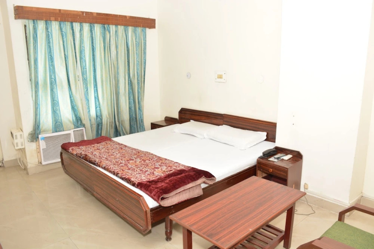 Hotel Drona