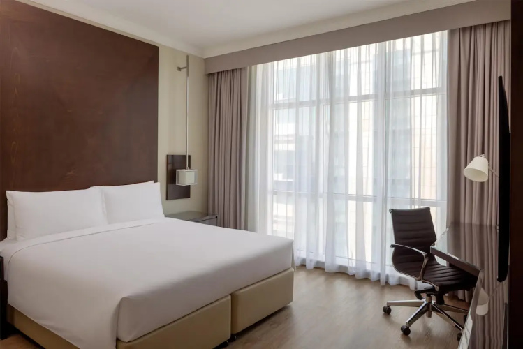 Lounge Access Suite