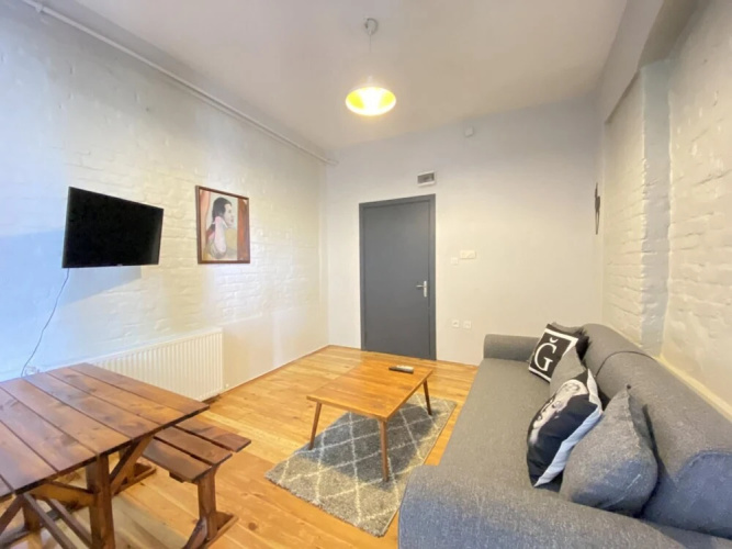 Flat With Backyard Close to Galata Tower