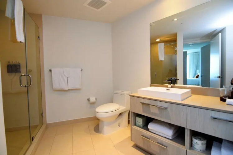 Hyde-1508 / Incredible Ocean View, 2 Bed 2 Bath