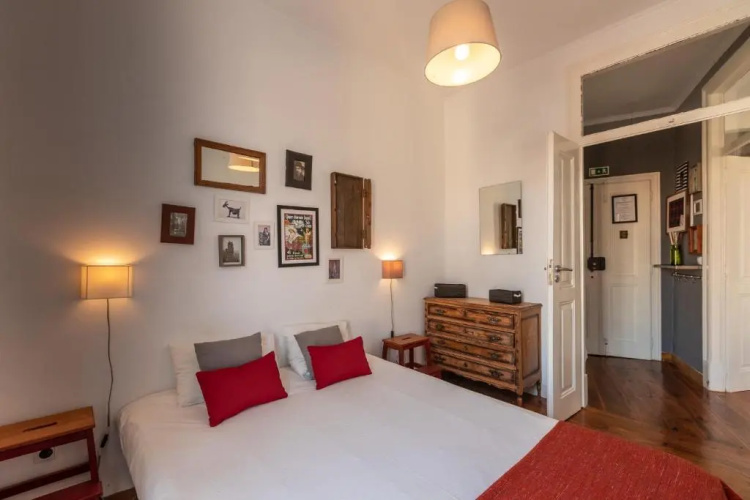 Bright Apartment with Two Bedrooms - BP31