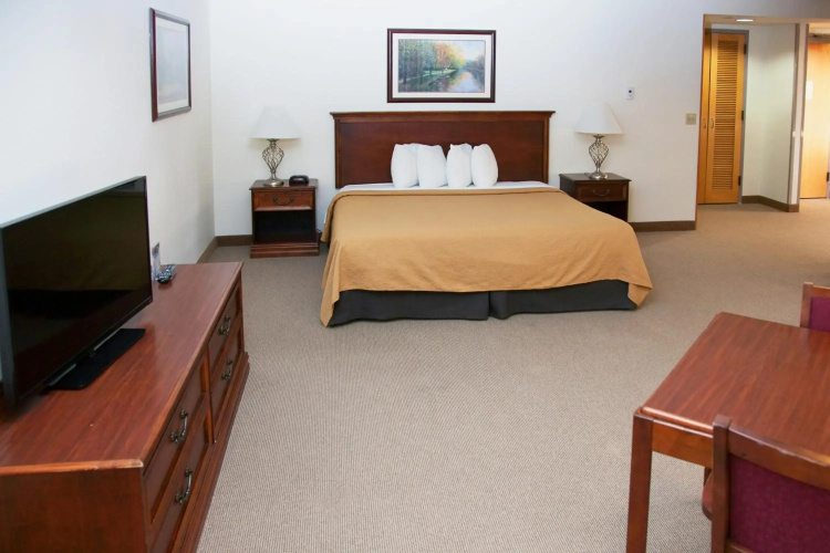 Alex Hotel & Suites Anchorage Airport