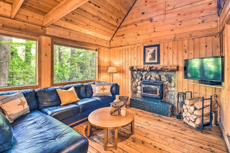 3 Bedrooms Cottage