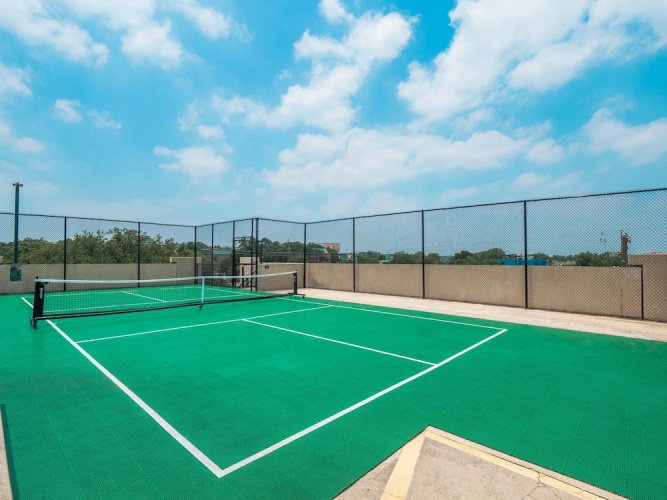 Fun Soco 1BR King Suite w Gympickleballlaundry