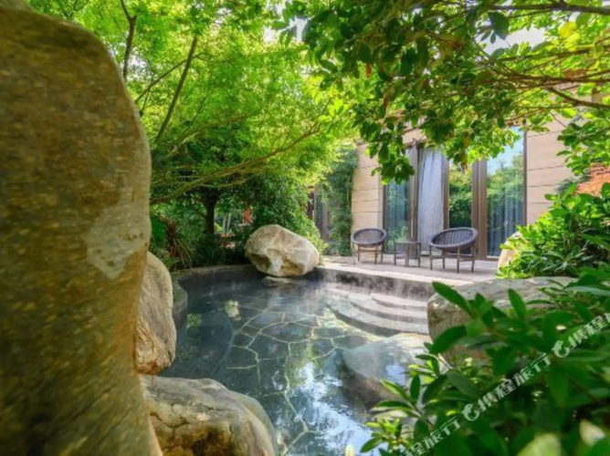 Gudian Banshan Hot Spring Hotel