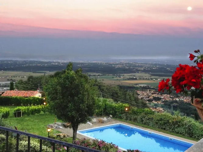 Estate in Monte Serra With Panoramic Views