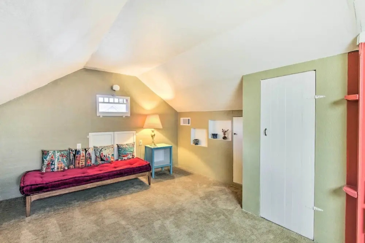 Charming Eugene Vacation Home: 1 Mi to Dtwn!