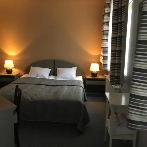 Hotel Roja