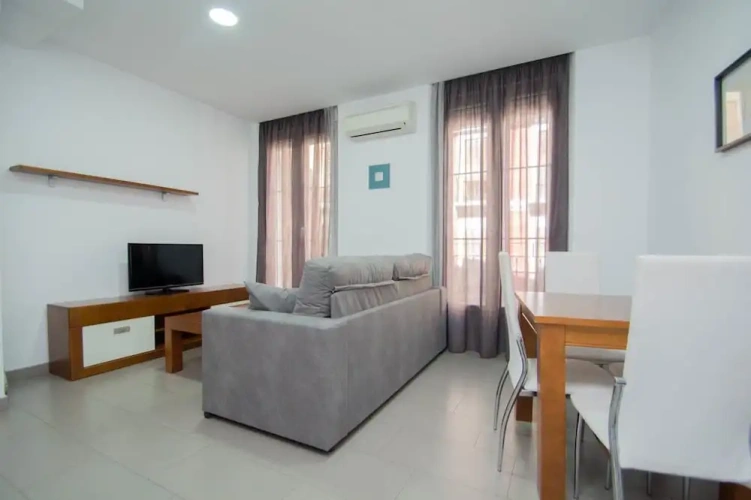 1 Bedroom Apartment with balcony