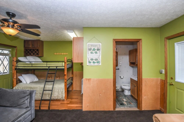 Shamrock Lodge