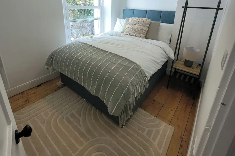 Seaside Escape at Looe Cottage