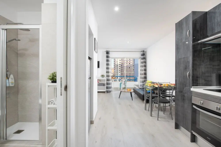 909 Panoramic Studio, Ocean View