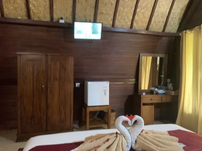 1 Bedroom Standard Family room with pool view