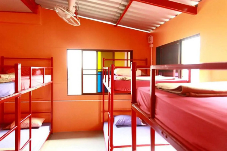 OYO 586 I Hostel Phuket