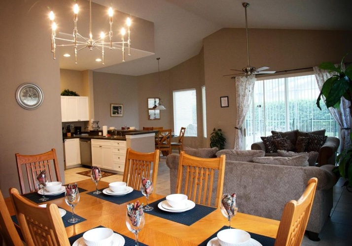 4 Bedrooms Cottage