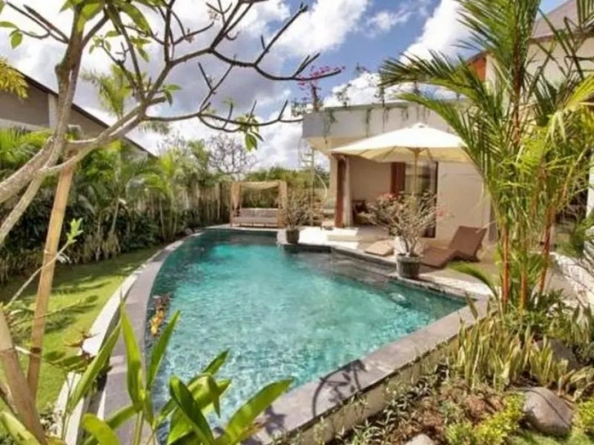 2 Bedrooms Quadruple Villa