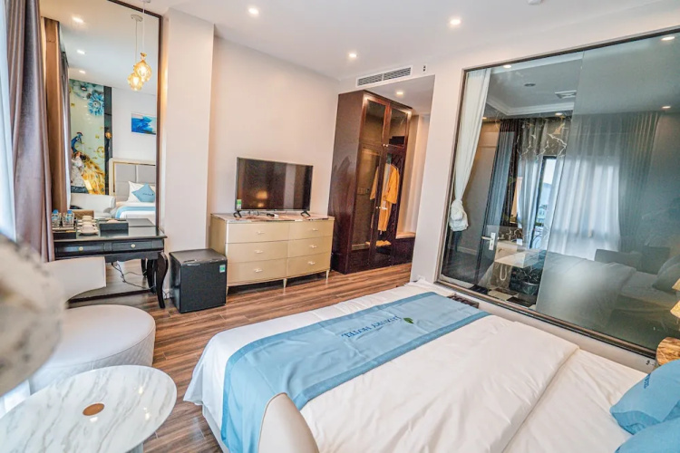 Luxury Hotel
