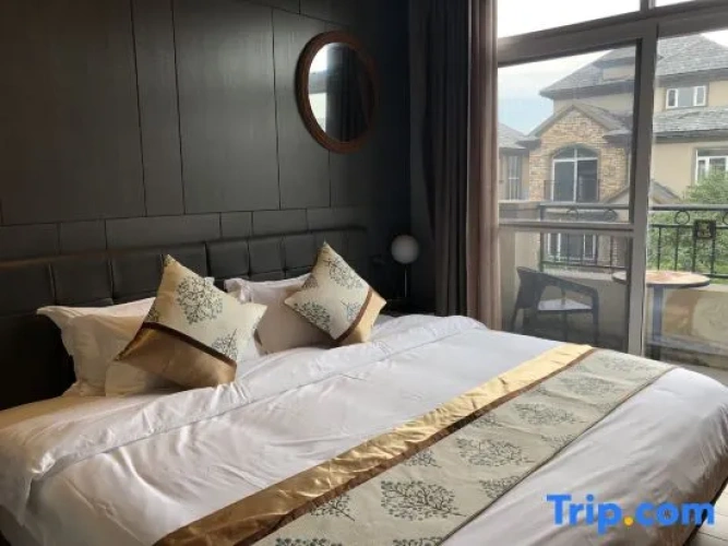 Standard Double room with garden view