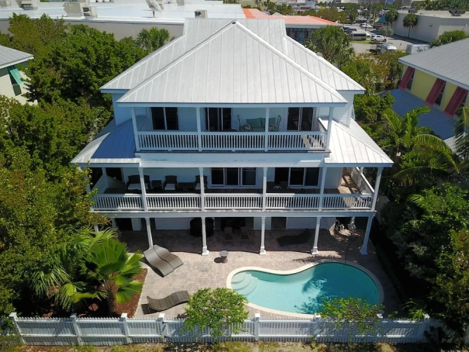 Cottage with balcony