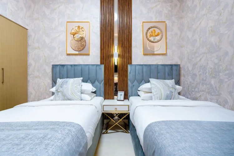 GLOBALSTAY. Creek Horizon Tower 2