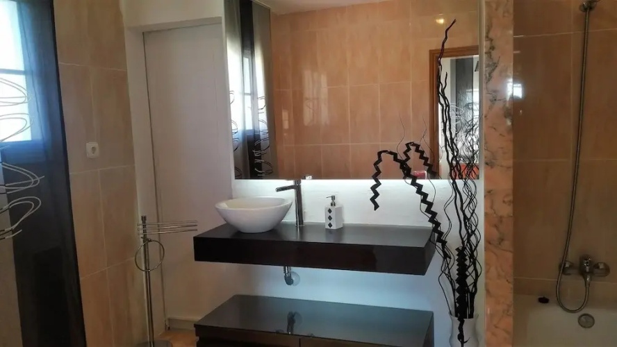 Villa elegante con piscina