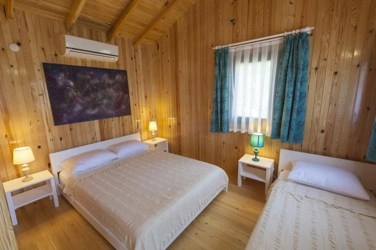 Bal Badem Bungalov