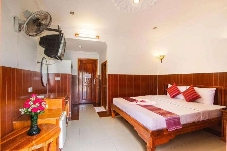 Botoum Hotel