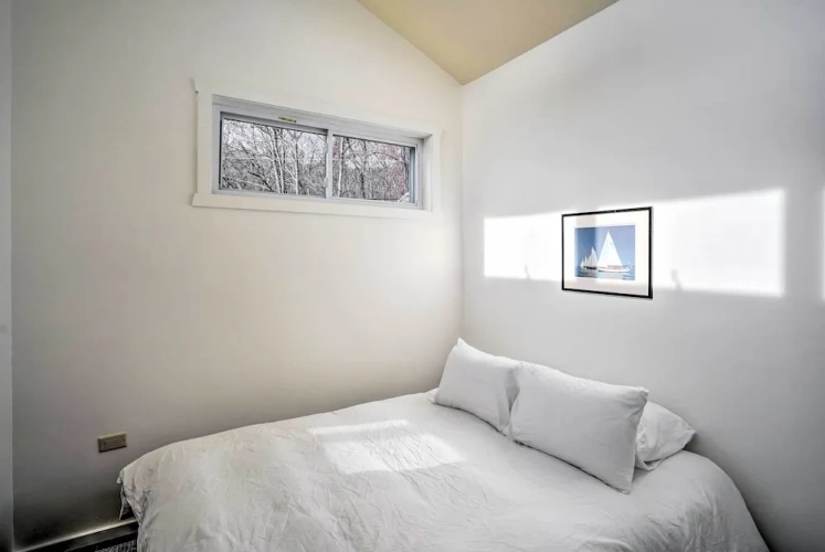 4 Bedrooms Cottage