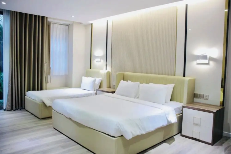 Superior Triple room