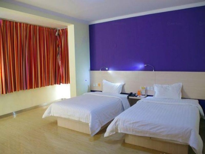 Standard Double room with city view