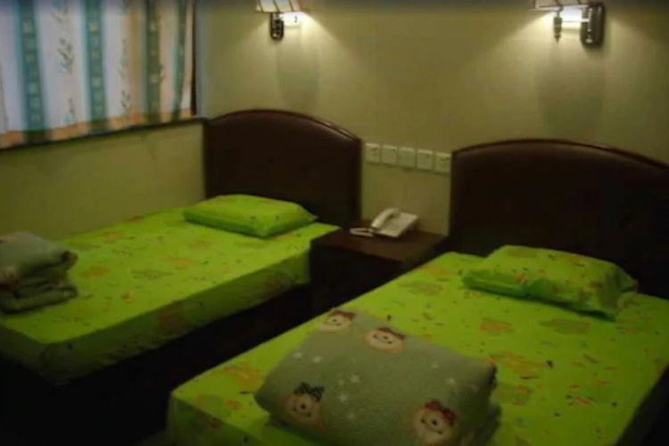 Lis Chain Hostel