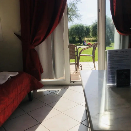 Room in Apartment - L'eremo Luxury Studio