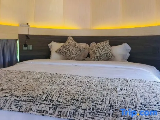 Standard Double room with view