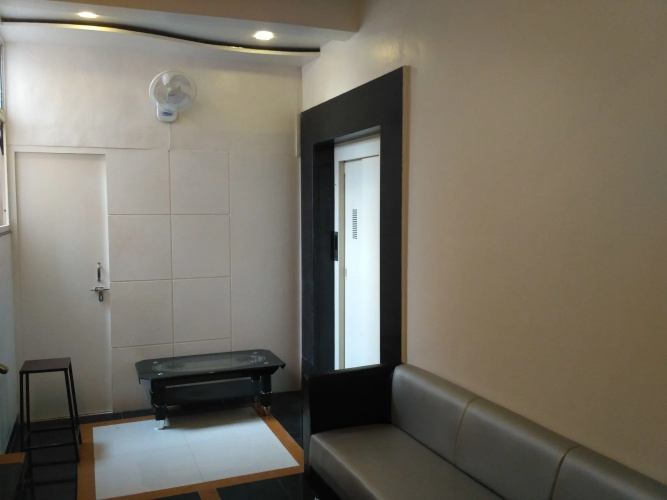 Hotel Everest Inn