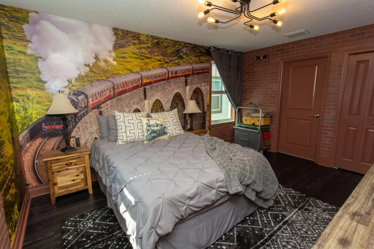 Magical Muggle Mansion Pool Spa Sleeps 23