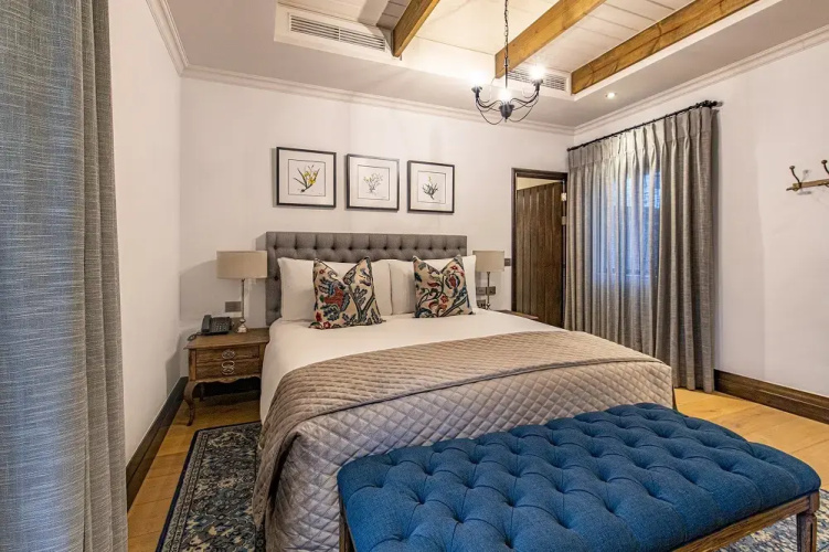 Deluxe Single room