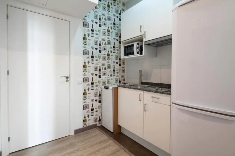 2 Bedrooms Apartment