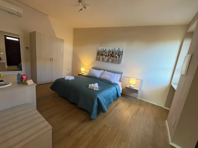 Standard Quadruple Family room